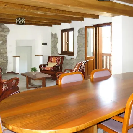 Locazione Turistica Casa Della Meridiana Ferienhaus San Leonardo (Friuli)